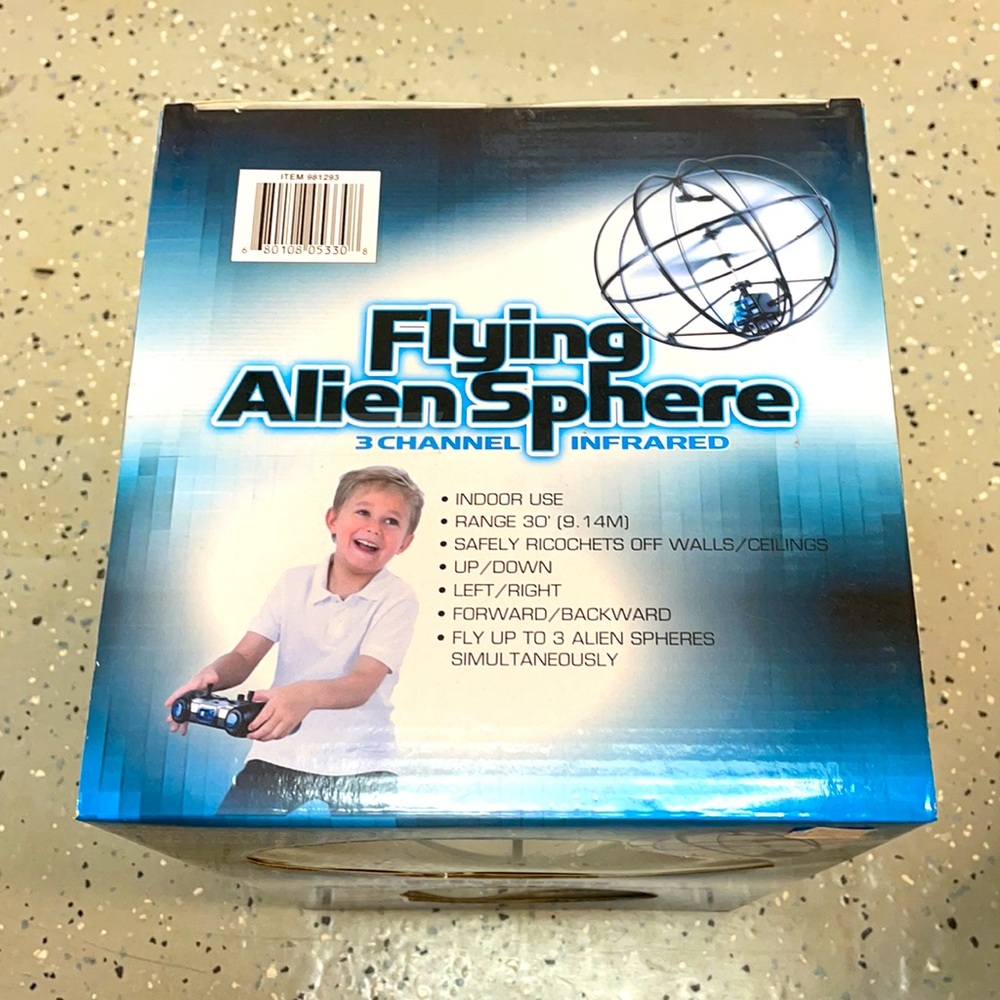 Alien Flying Sphere - Picture 3 of 3